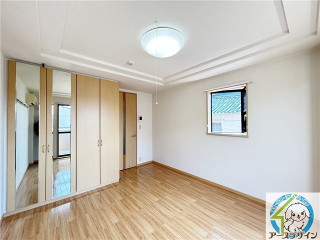 デフィーメゾンの洋室