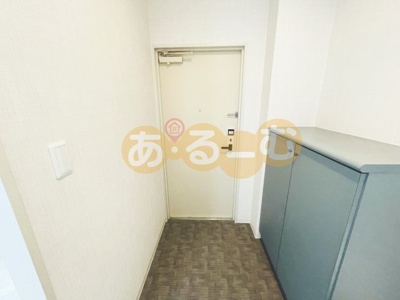 【玄関】 | ラフィネ淀川