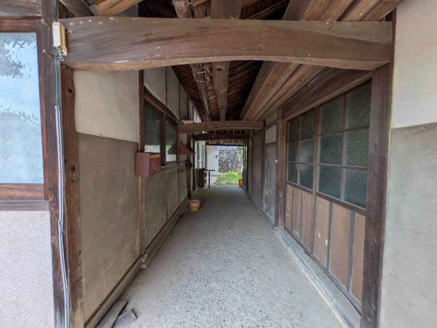 岡山市北区御津宇垣　中古住宅のその他|現地（2026年6月）撮影
◆通路です。