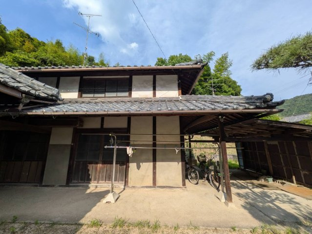 岡山市北区御津宇垣　中古住宅の外観|現地（2026年6月）撮影
◆倉庫がございます