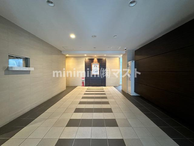 レジデンス大阪城前のロビー