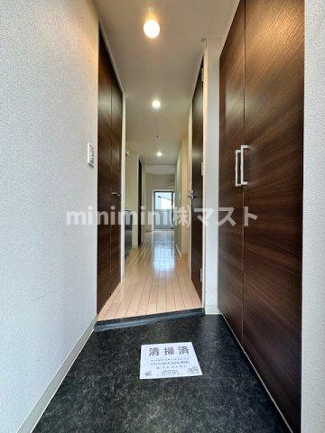 レジデンス大阪城前の玄関