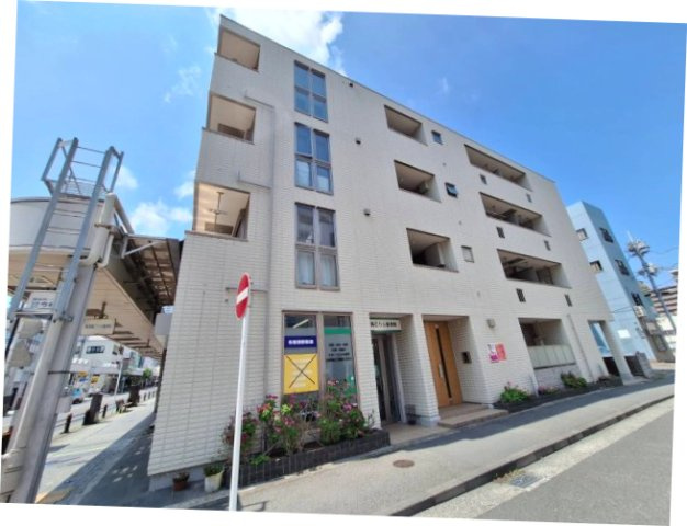 Ｓｕｎｎｙ　ｃｏｕｒｔ　横須賀中央