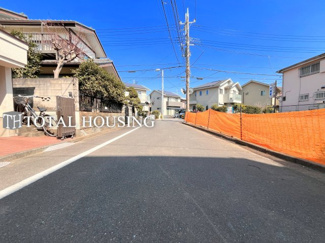 【前面道路含む現地写真】