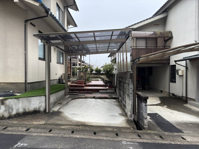 中古戸建　長楽寺3丁目の駐車場