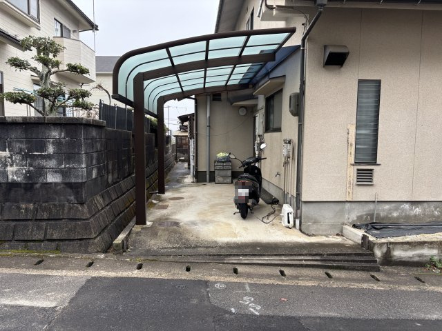 中古戸建　長楽寺3丁目の駐車場