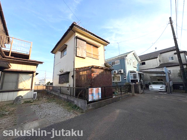 作新台５丁目　売地の前面道路含む現地写真|作新台５丁目　売地（古家付き）27坪　整形地　西側4ｍ位置指定道路