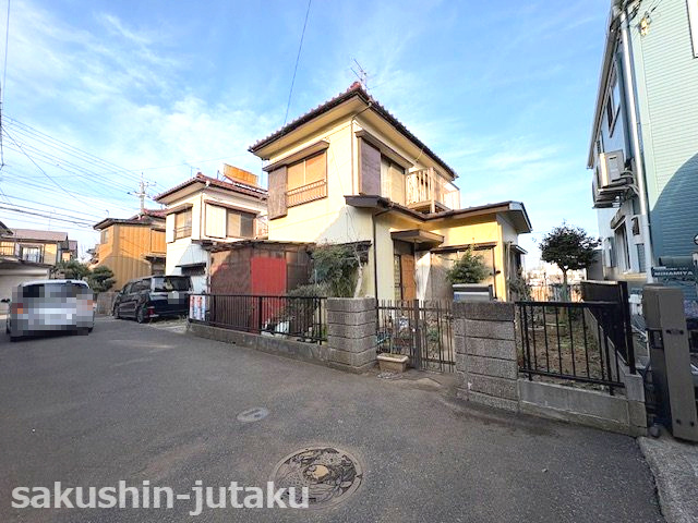 作新台５丁目　売地の前面道路含む現地写真|作新台５丁目　売地（古家付き）27坪　整形地　西側4ｍ位置指定道路