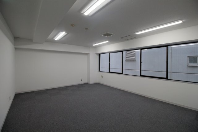 【内装】 | 第8東ビル | 写真は別号室です