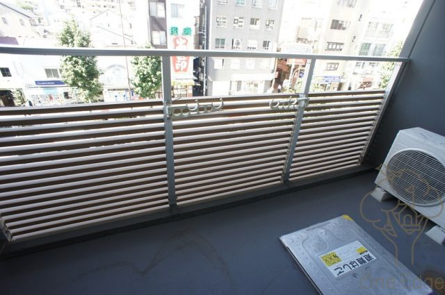 シャトートレイユのバルコニー