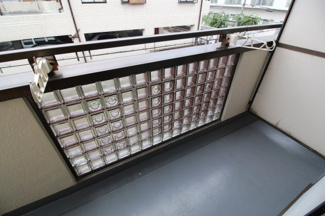 【バルコニー】