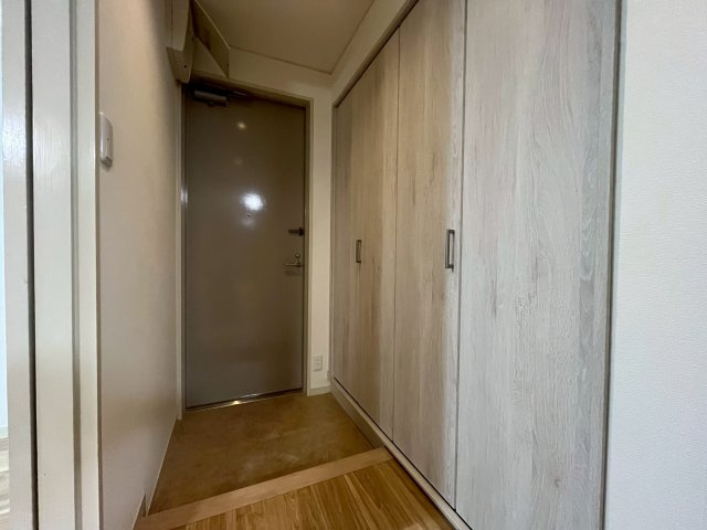 アベビルの玄関