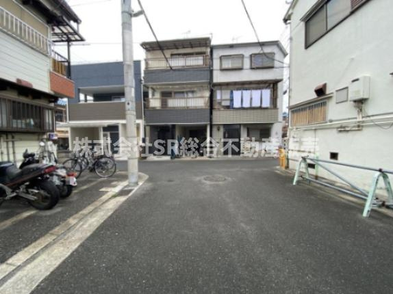 花園西町2丁目中古戸建の前面道路含む現地写真|前面道路含む現地写真です