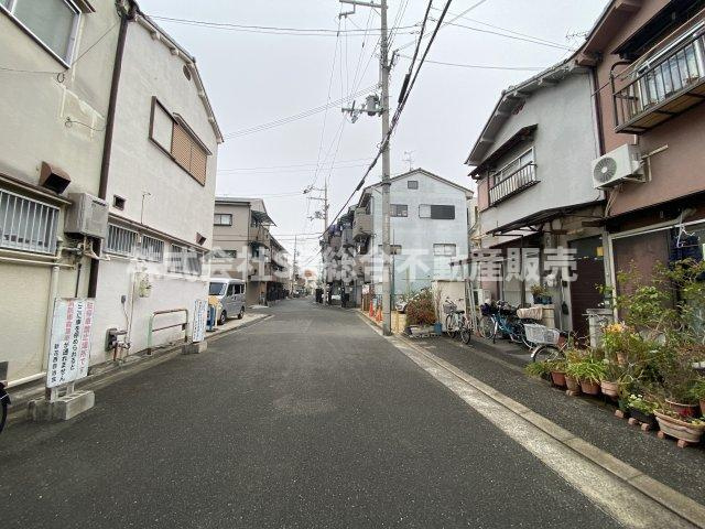 花園西町2丁目中古戸建の前面道路含む現地写真|前面道路含む現地写真です