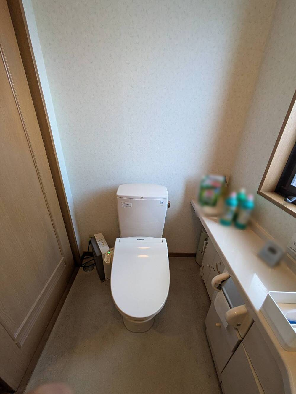 岡山市東区瀬戸町下中古住宅のトイレ|◆1階トイレの様子です