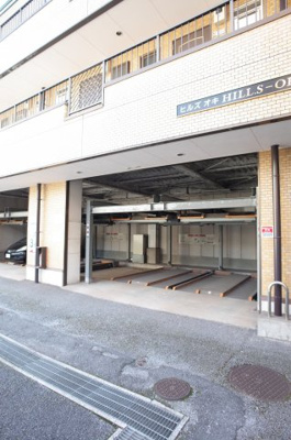 【駐車場】 | ヒルズ・オキマンション | 敷地内に駐車場ございます。