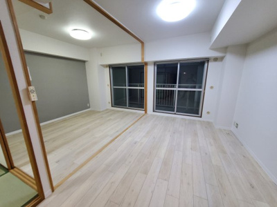【居間・リビング】 | ノバ学園前3番館