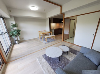 【居間・リビング】 | ノバ学園前3番館