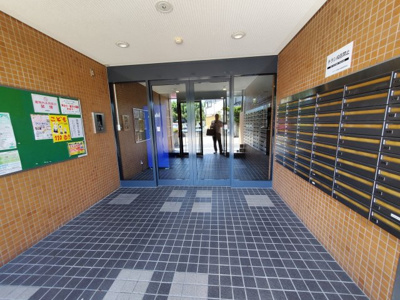 【エントランス】 | ノバ学園前3番館