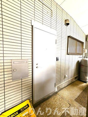 【エントランス】 | 沖浜町リノべ戸建て | エントランスです