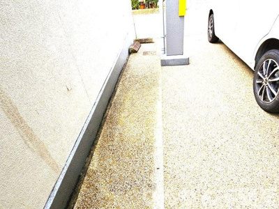 【駐車場】 | 沖浜町リノべ戸建て | カースペースがあります