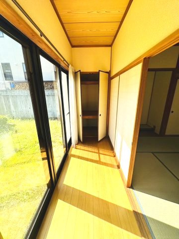 高野台3丁目貸し戸建のその他|縁側が素敵！