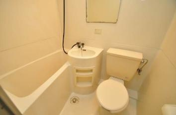 【トイレ】 | ポケットハウス | ※同マンション別室の参考写真です