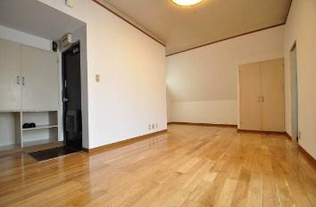 【居間・リビング】 | ポケットハウス | ※同マンション別室の参考写真です