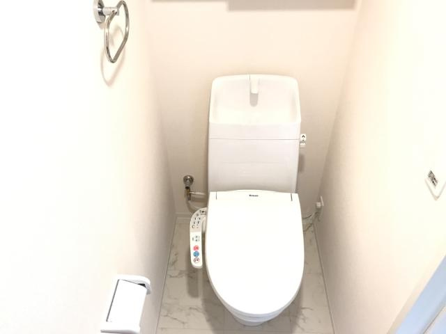 ココティエのトイレ|温水シャワー付トイレ