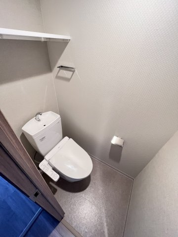 大阪市都島区都島本通３丁目の賃貸マンションのトイレ