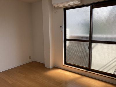 【洋室】 | エスパシオ・コモド | エスパシオ・コモド　２０２号室