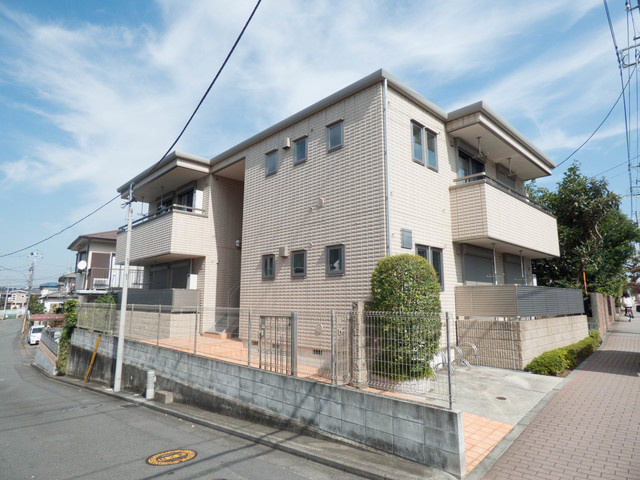 メゾンリーガルいずみの外観|耐震耐火に優れた旭化成ヘーベルメゾン♪