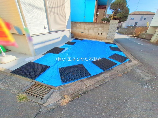 祝：成約済み　八王子市　大和田１丁目　新築戸建ての駐車場|～仲介手数料無料☆八王子ひなた不動産～八王子市大和田町　新築戸建て
