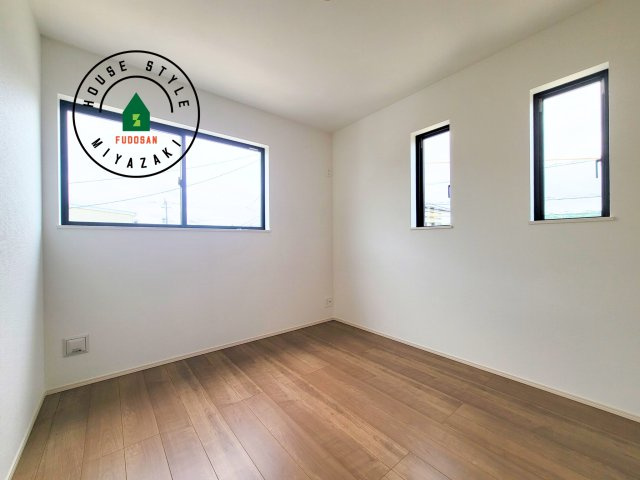 宮崎市島之内9期-5棟（E号棟）の子供部屋|穏やかな光が差し込む室内には、穏やかな時間が流れます。