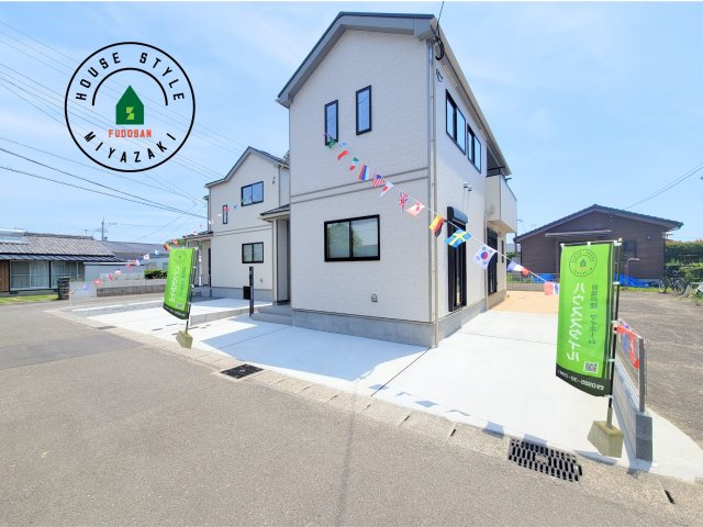 宮崎市島之内9期-5棟（E号棟）の前面道路含む現地写真|見学の時間などお気軽にお問い合わせ下さい。