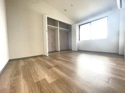 【その他】 | プライムアーク | ゆったりした洋室です