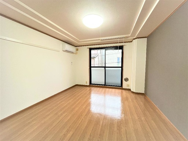 【洋室】 | メゾンボヌールＣ