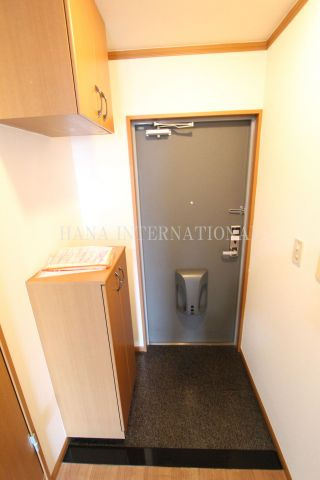 【玄関】 | メゾンボヌールＣ