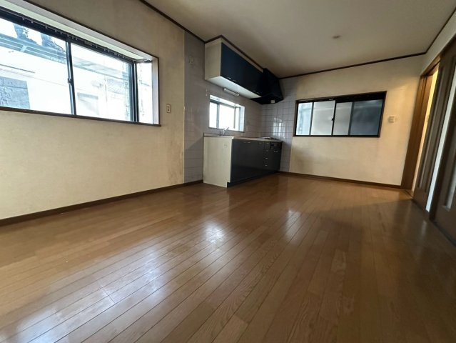 津之江町１丁目　戸建ての居間・リビング