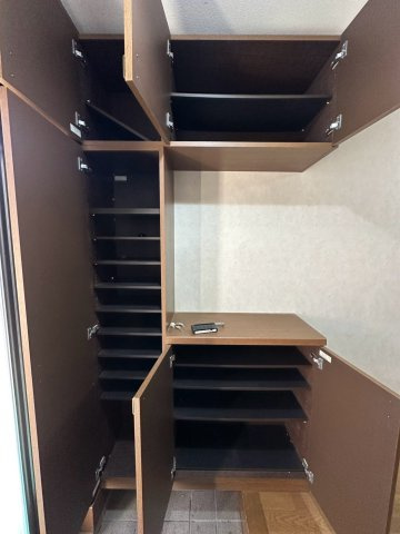 津之江町１丁目　戸建ての収納