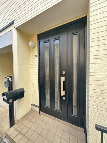 津之江町１丁目　戸建てのエントランス