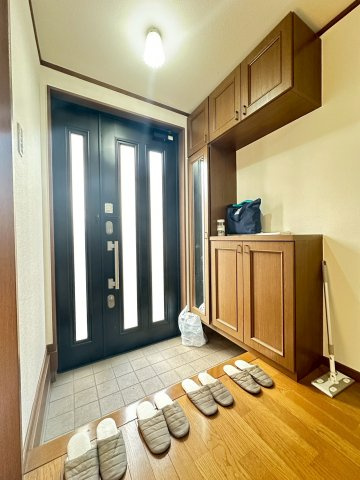 津之江町１丁目　戸建ての玄関