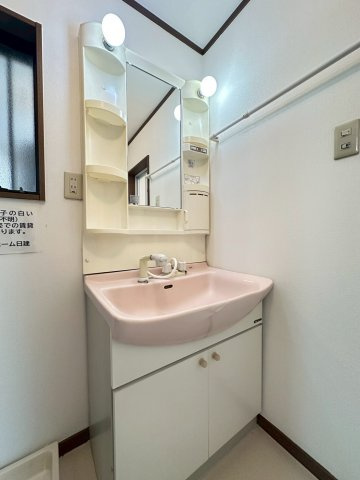 津之江町１丁目　戸建ての洗面所