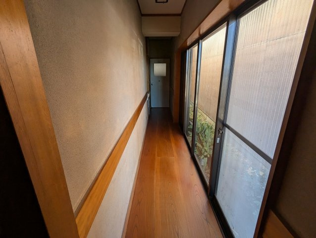 売土地　沼津市内浦重寺のその他|現在上物があります。現況でのお引渡しになります。室内の様子になります。
