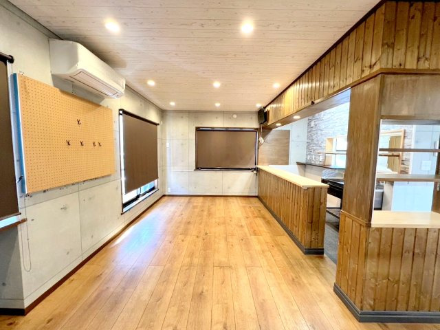 昭島市中神町　中古戸建の居間・リビング|2025年3月撮影