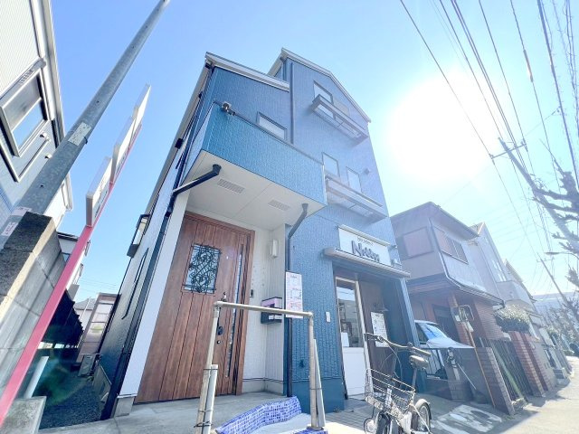 昭島市中神町　中古戸建の外観|２０２２年に外壁、屋根塗装済みの為キレイな状態です！