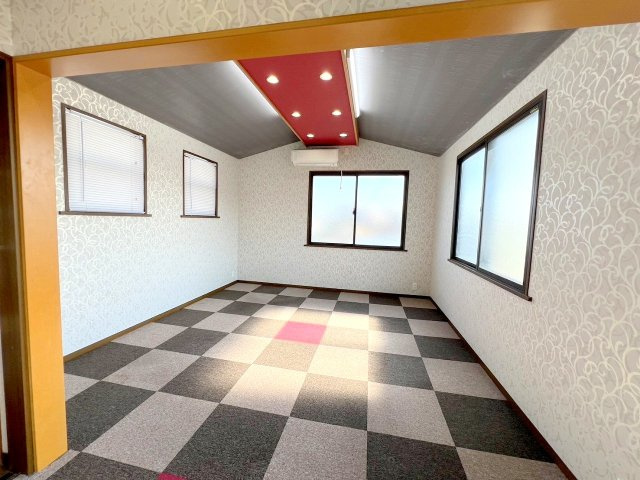 昭島市中神町　中古戸建の洋室|2025年3月撮影