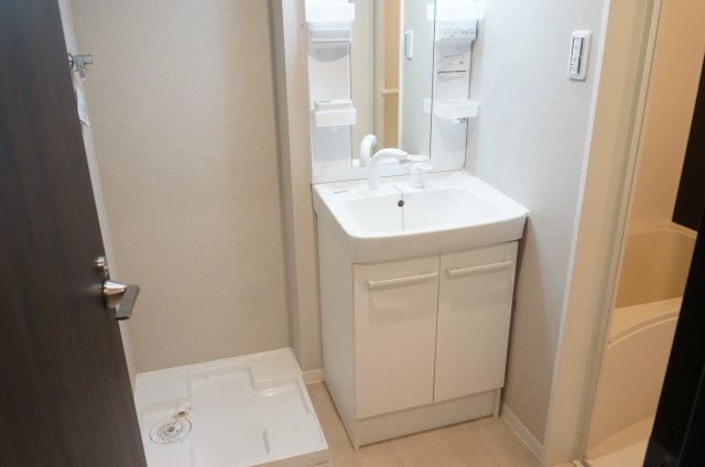 【洗面所】 | クレリア神戸 | 脱衣スペースもあります