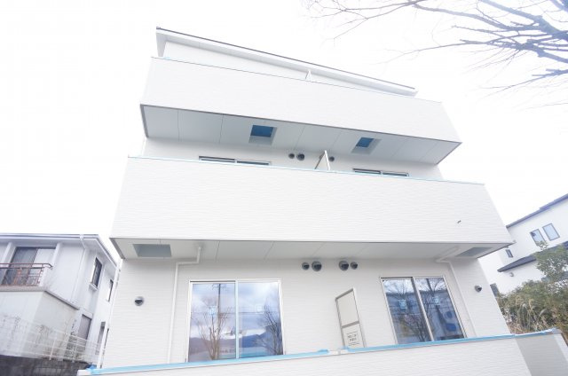 【外観】 | クレリア神戸 | 外観は落ち着いています