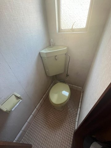 成増４丁目戸建のトイレ